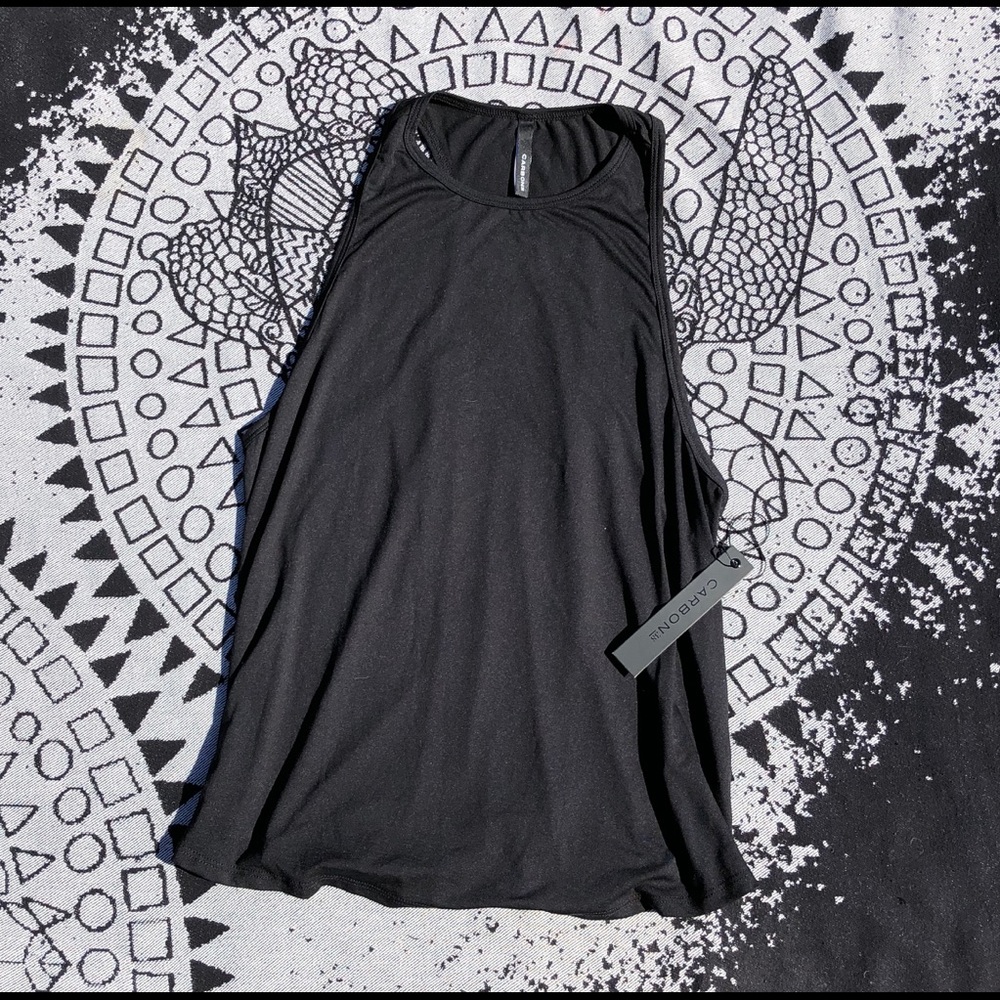 ✨NWT Carbon38 The Crop Tank